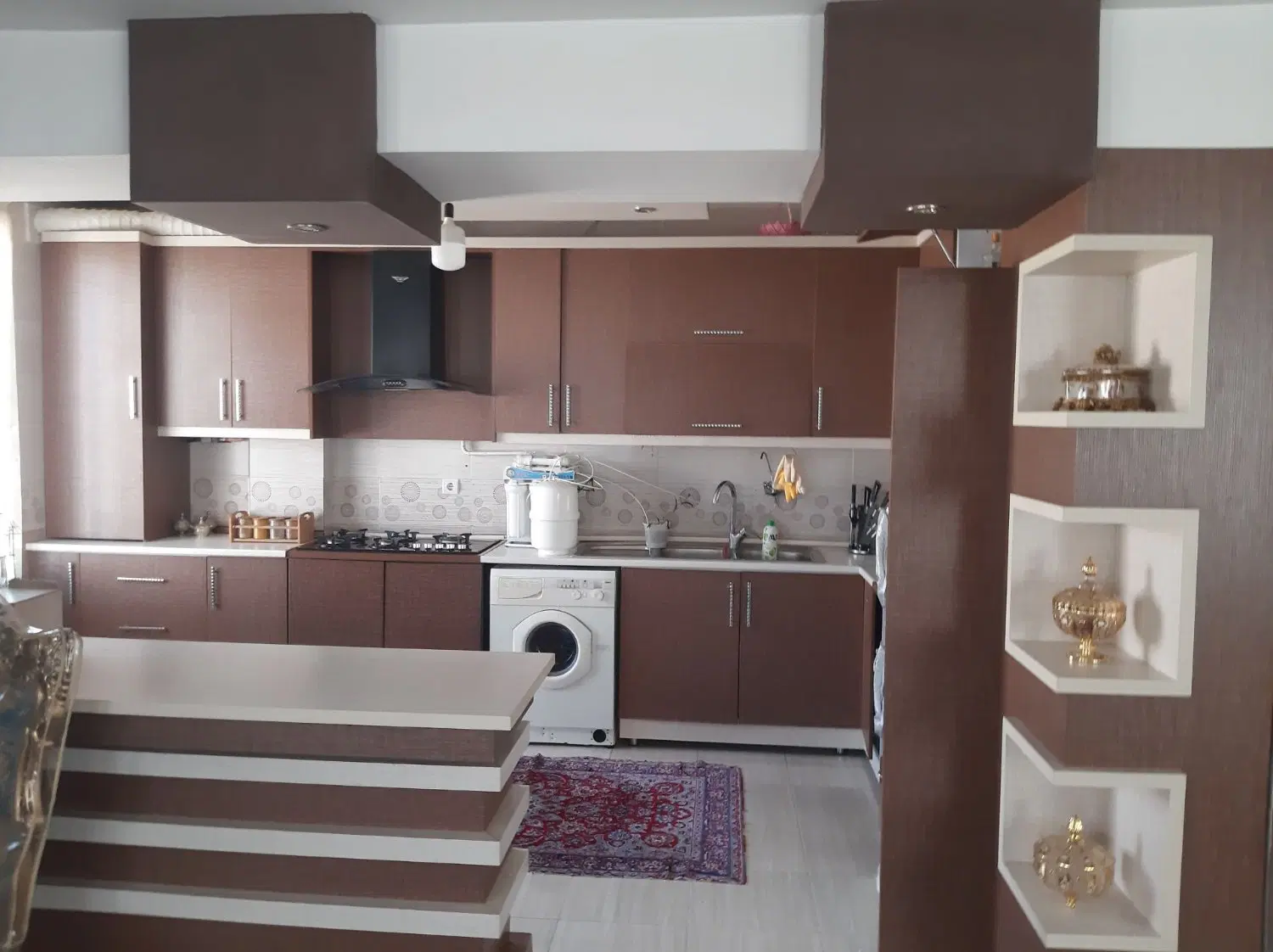 فروش خانه دونبش جنوبی سه خواب تک واحدی زیباشهر