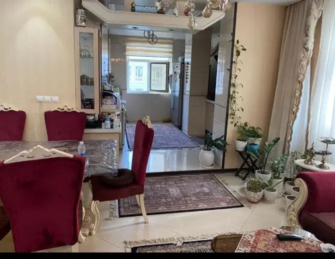 آپارتمان 95متر _منیریه_پارکینگ_فوری