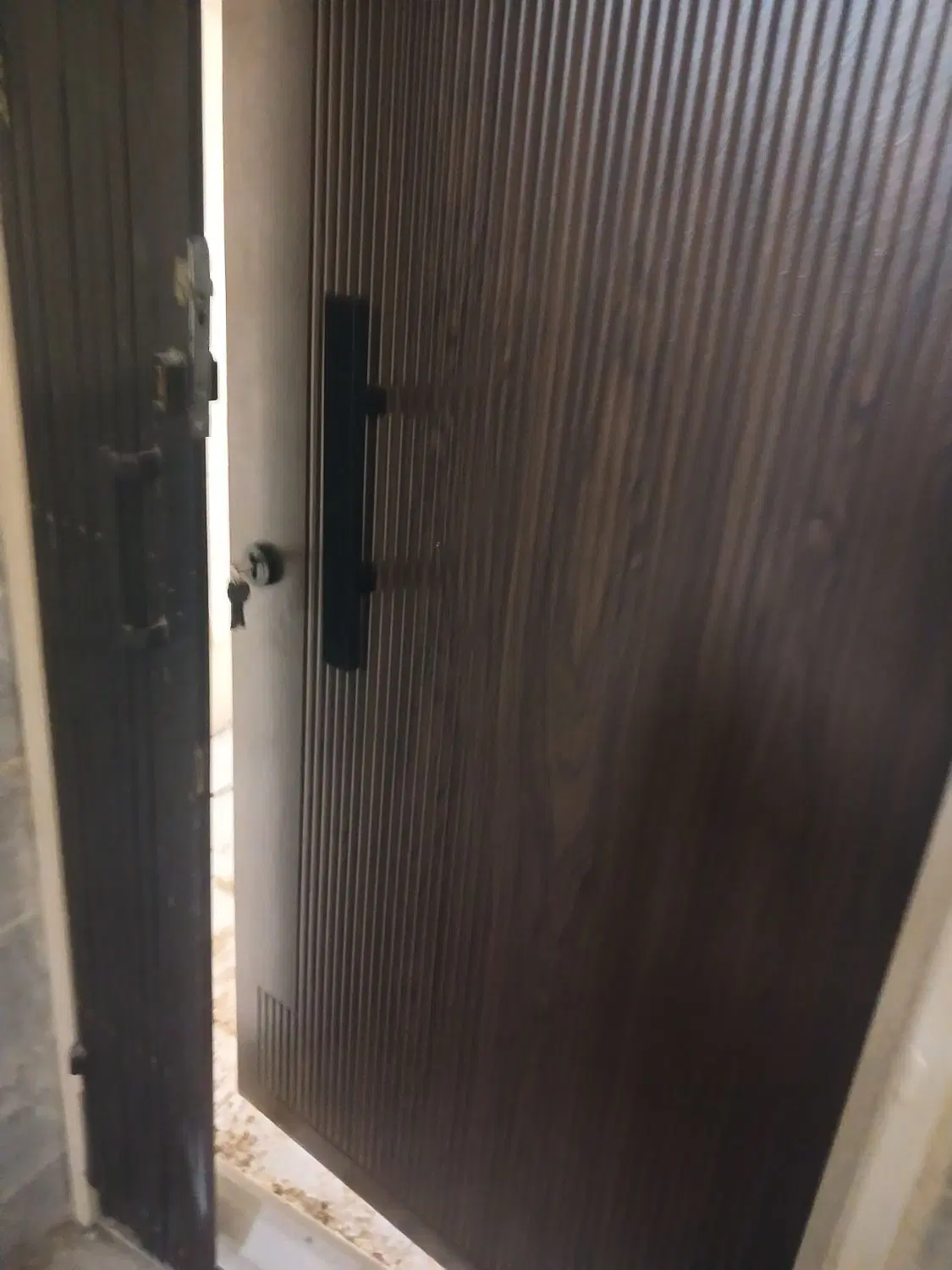 ۶۰ متر سند دار خ تختی