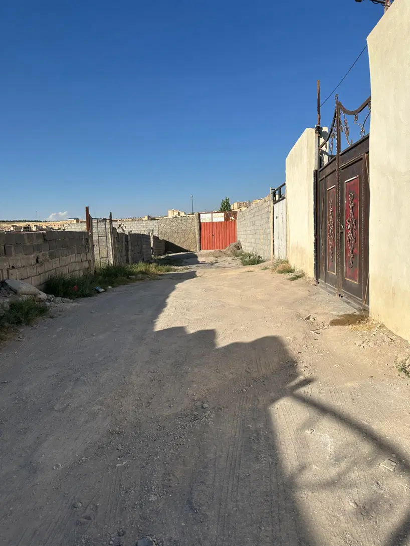 زمین حصار مناسب باغ