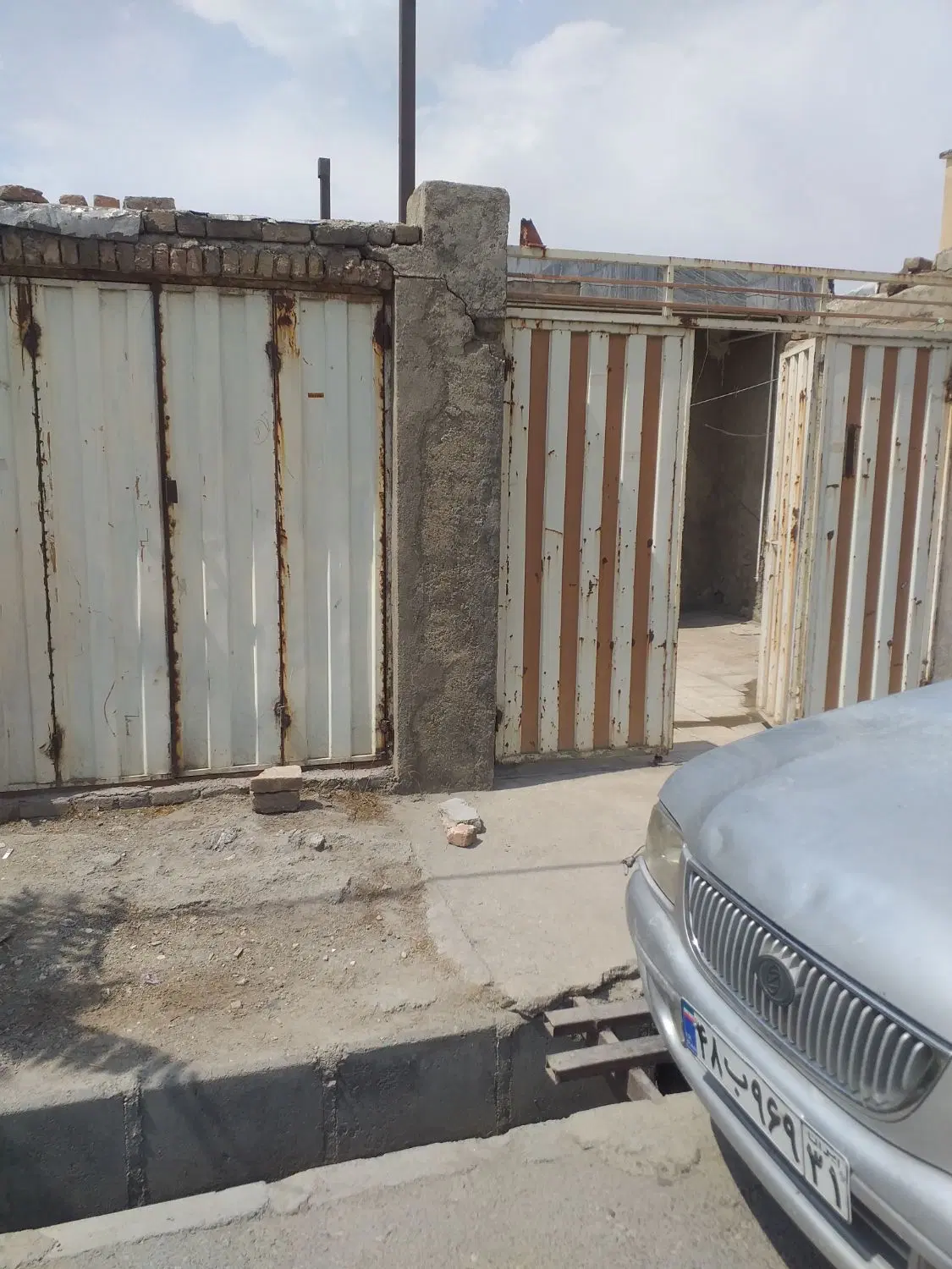 خانه فروشی درهمت آباد  اتوبان اصلی