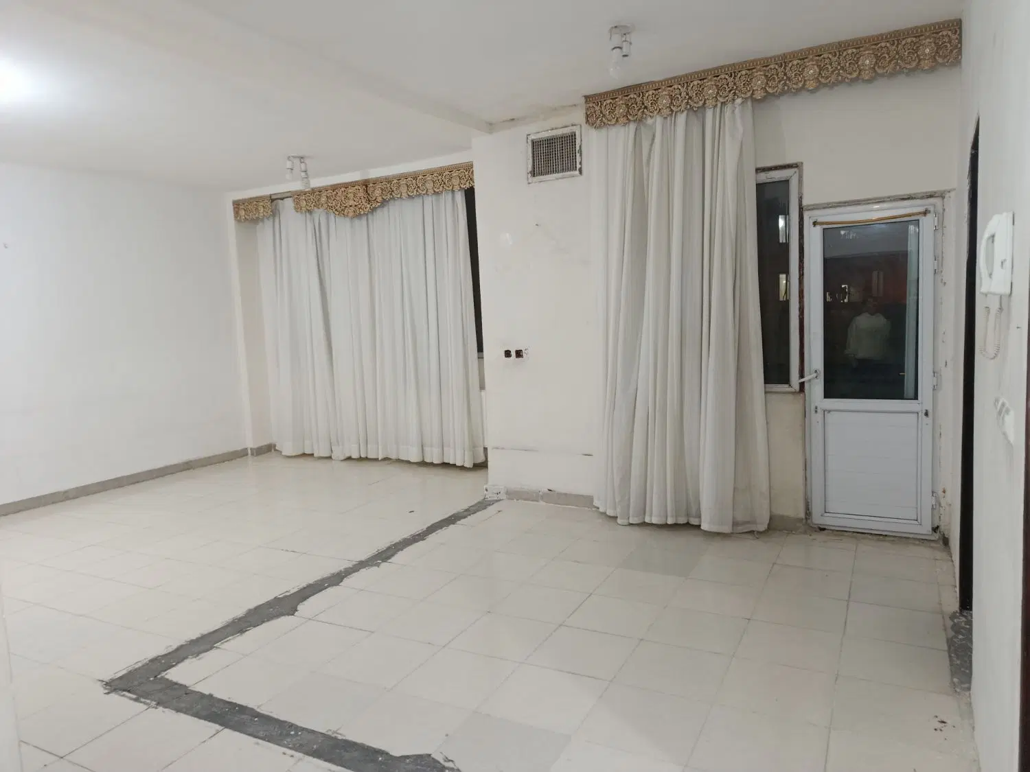 مسکن مهر ایوان تک بلوک 24کارمندی
