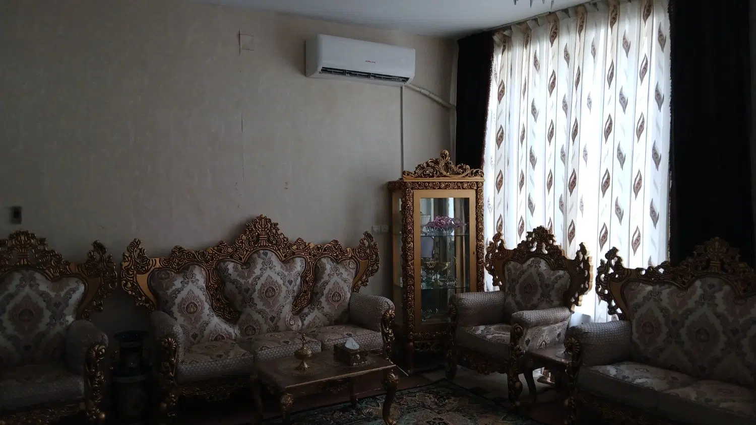 یک باب حیاط فروشی با متراژ ۸۰ متر در کوچه باغ