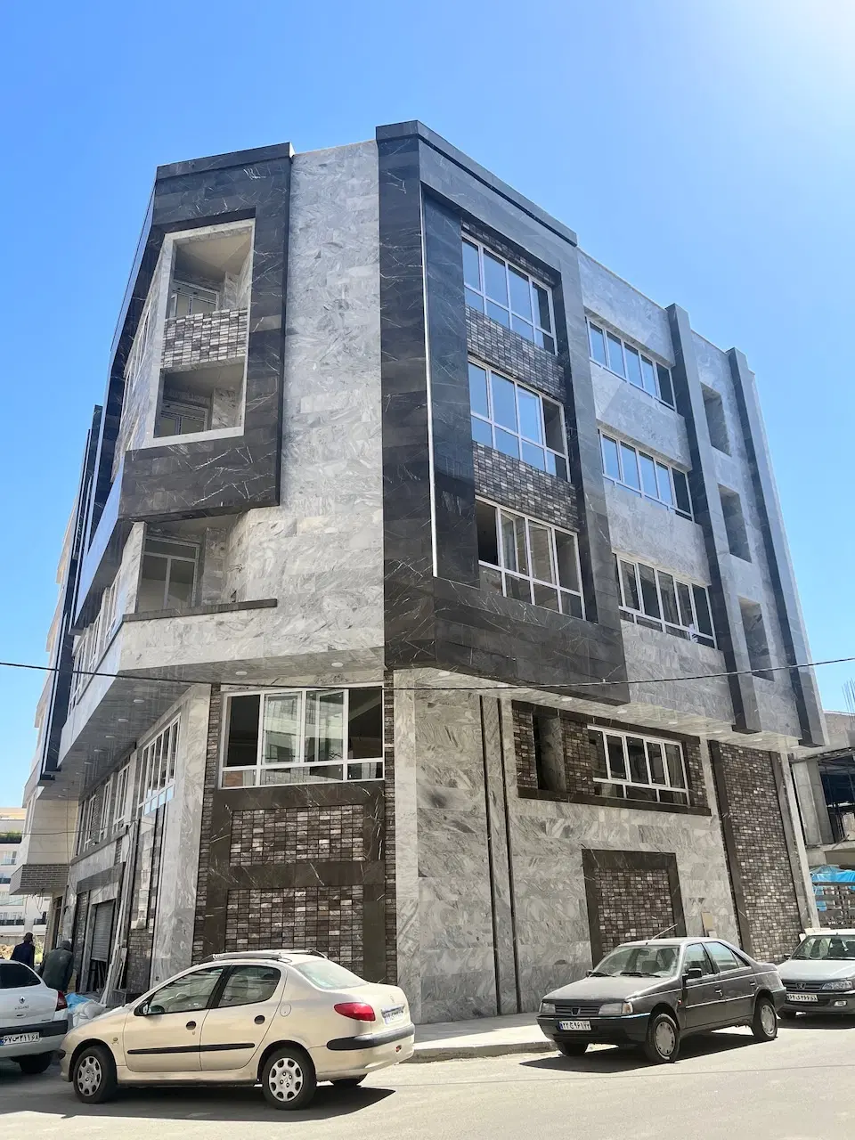 ۲۸۸ متر با جواز به روز فاز ۶ جنوبی