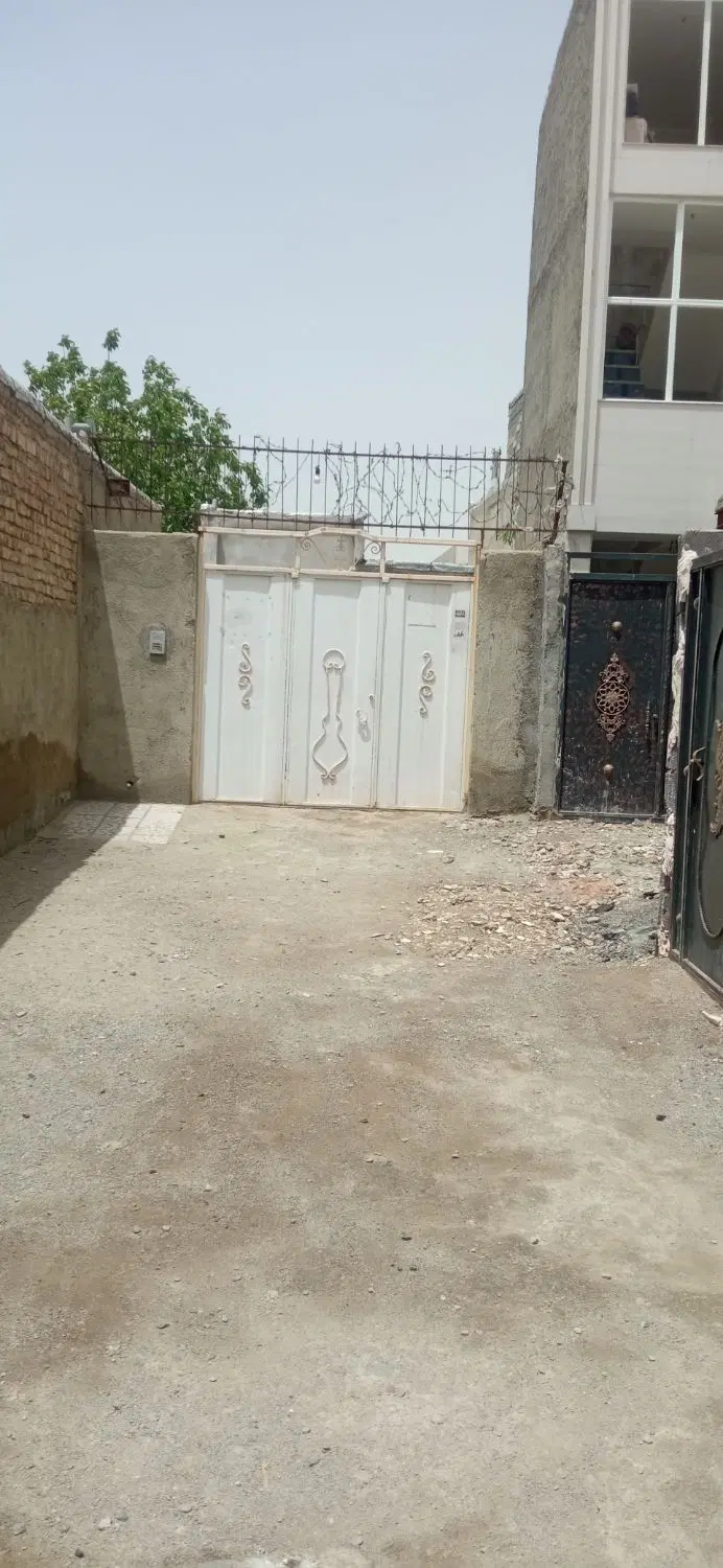 زمین 60متری قابل ساخت حصار امام