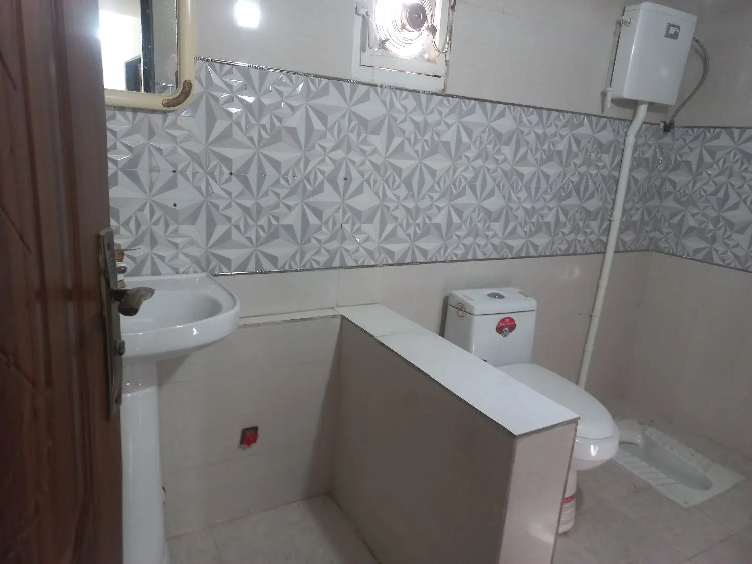رهن   واجاره  ۸۵ متری