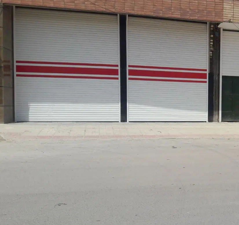 مغازه ۱۳۵ متری