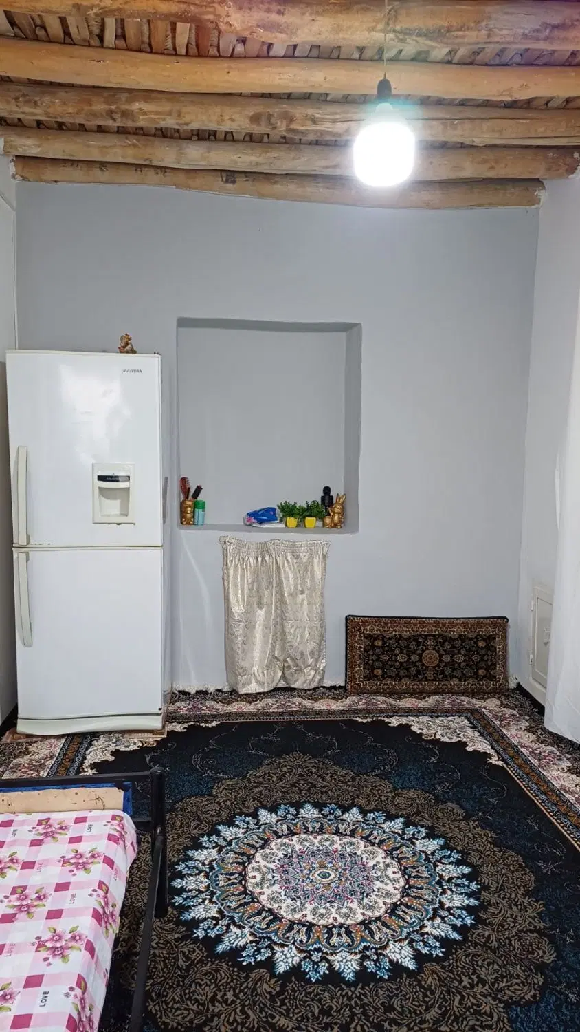 خانه وباغ در شهر زیبای درود بفروش میرسد