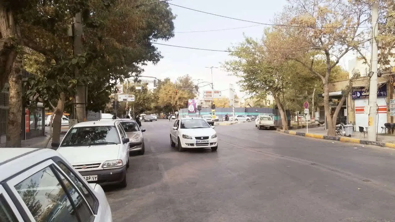 85 متر تجاری بر نشاط