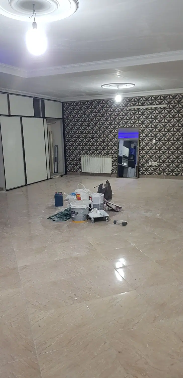 آپارتمان ۱۰۰ متری تک واحدی نقاشی تخلیه رهن کامل