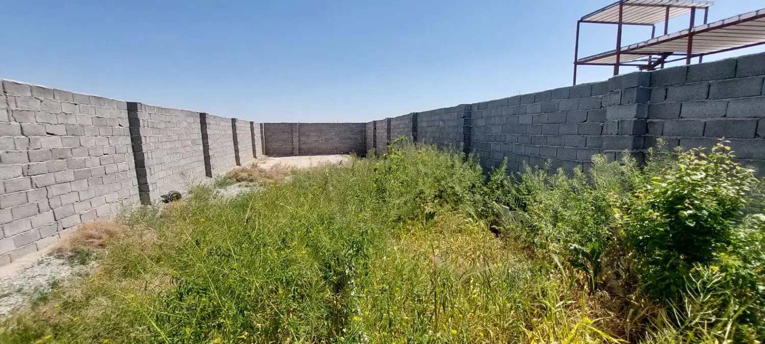 باغچه ۲۰۰ متری چسب مسکونی