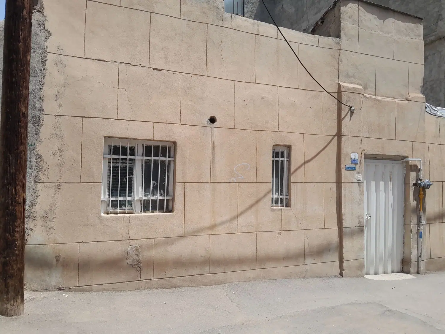 خانه ویلایی خیابان تبریز شمالی یک طبقه ونیم