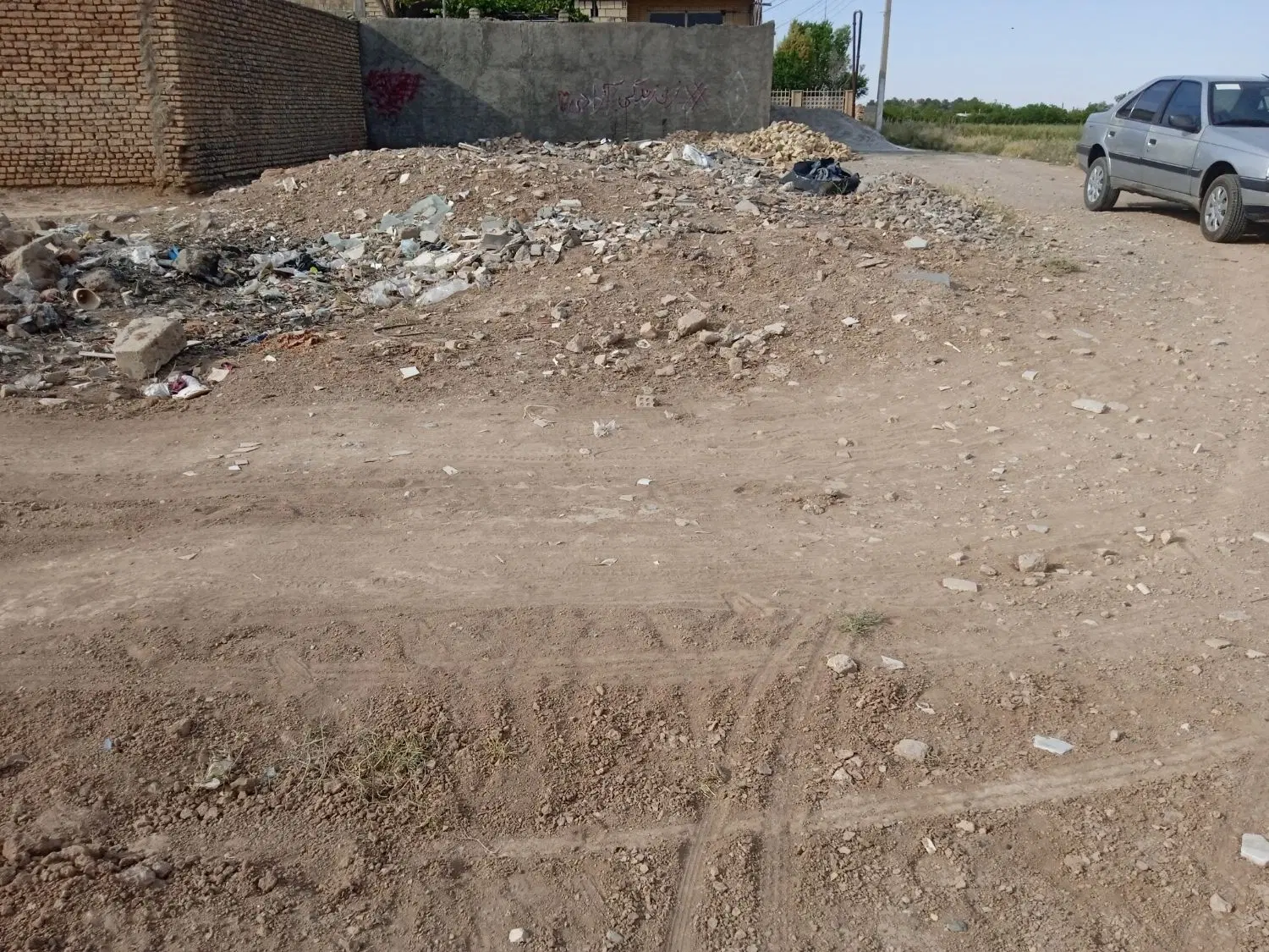 زمین مسکونی پروانه دار