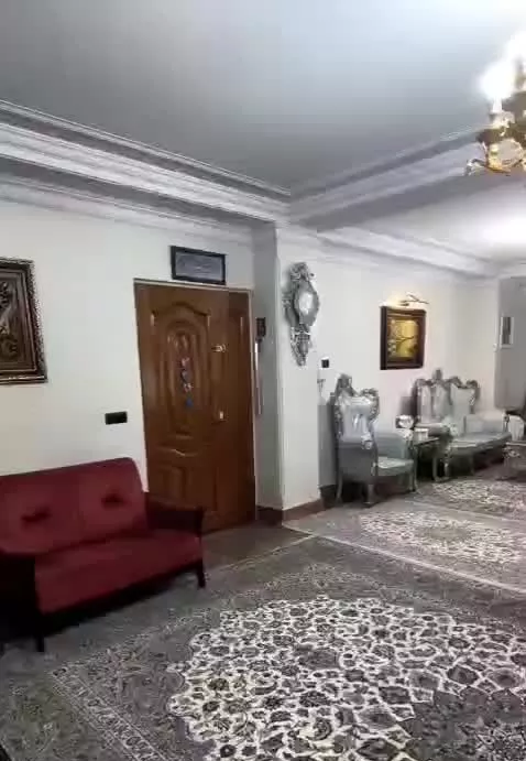 واحد ۱۰۰ متری خیابان شیرازی(آبشار قدیم) منطقه ۱۲