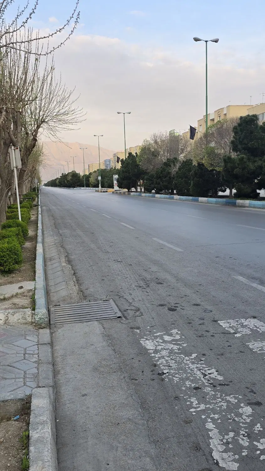 مغازه چهار طبقه 70متر ،واقع در چهارراه امیرکبیر