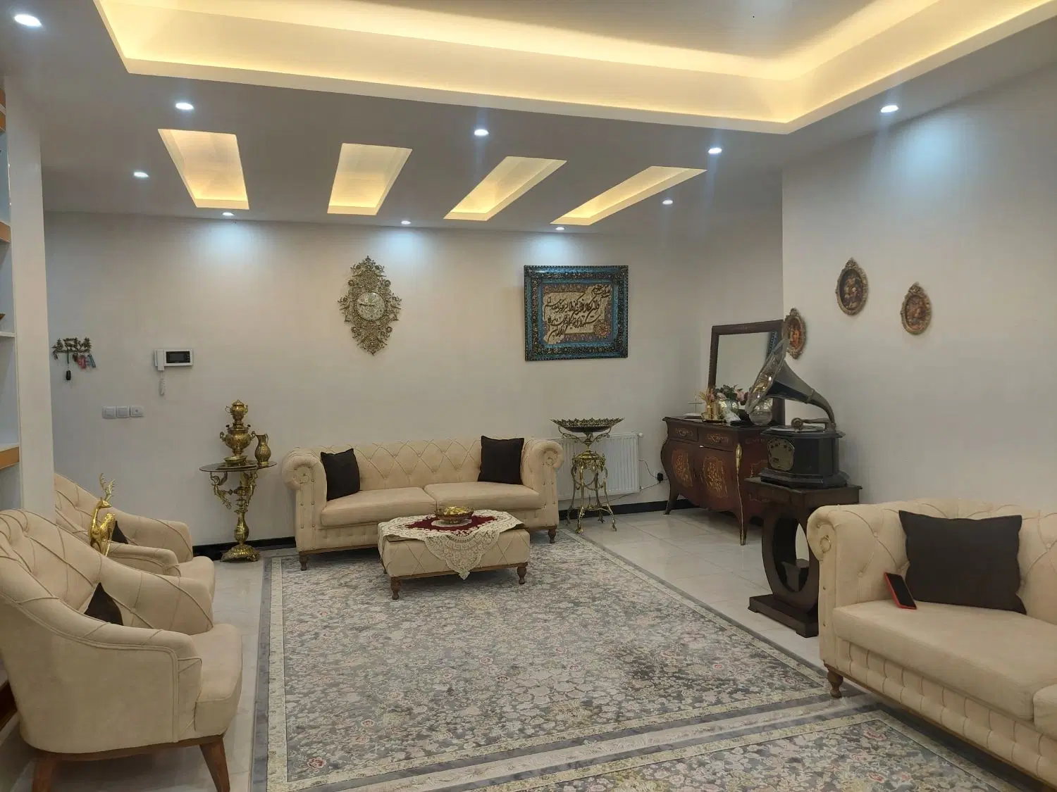 آپارتمان ۱۲۰۰ واحدی ارتش