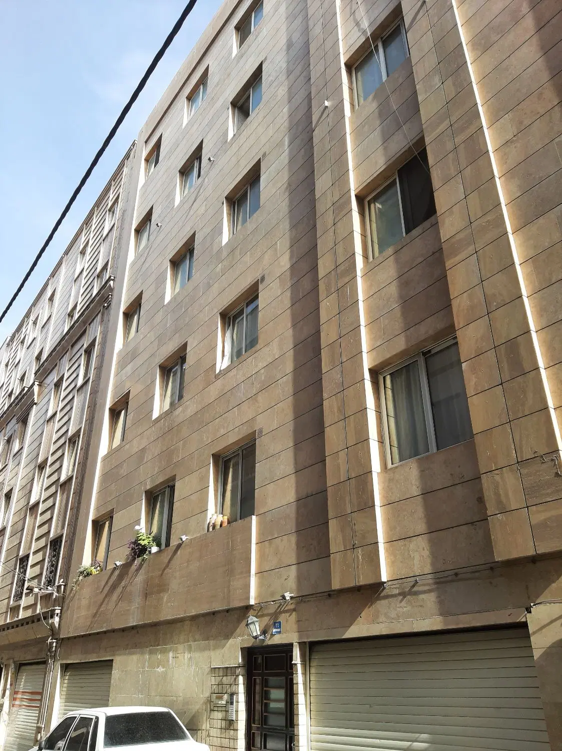 آپارتمان ۵۰ متری pموتور و انباری و اسانسور
