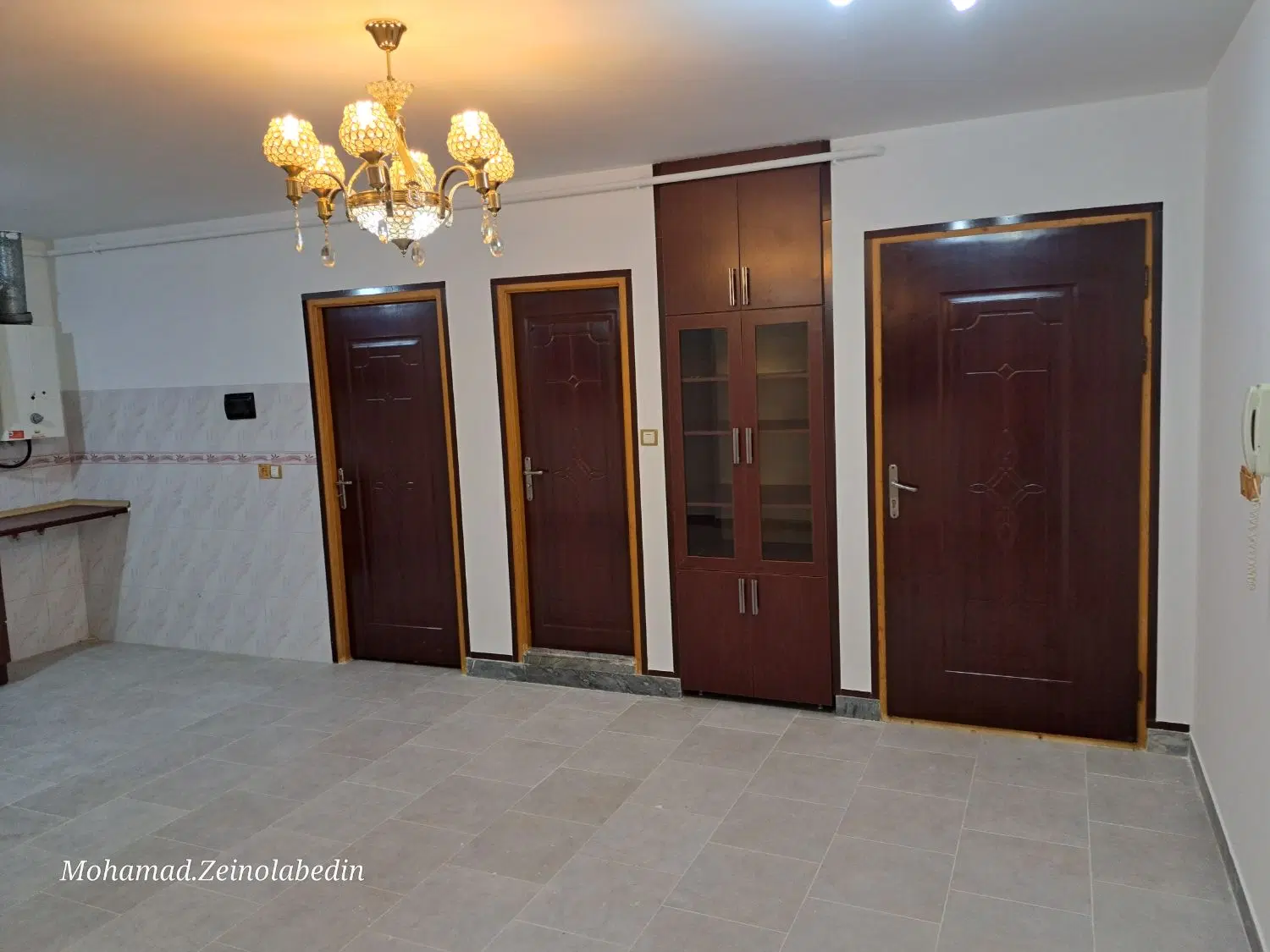 فروش تک واحد مسکونی در انتهای خیابان رسالت