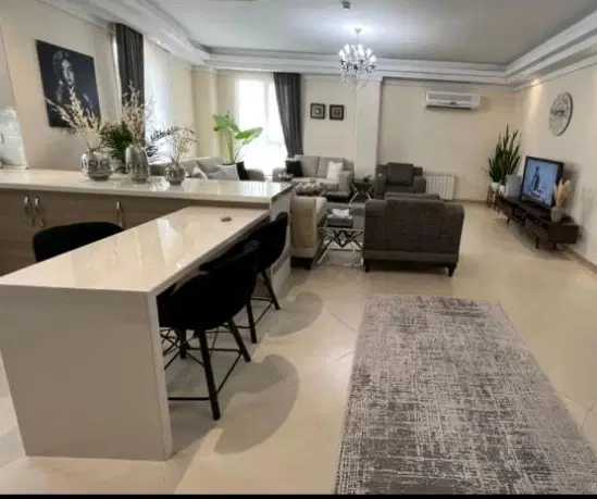 ۷۰ متر ، دوخواب ، دارای پارکینگ