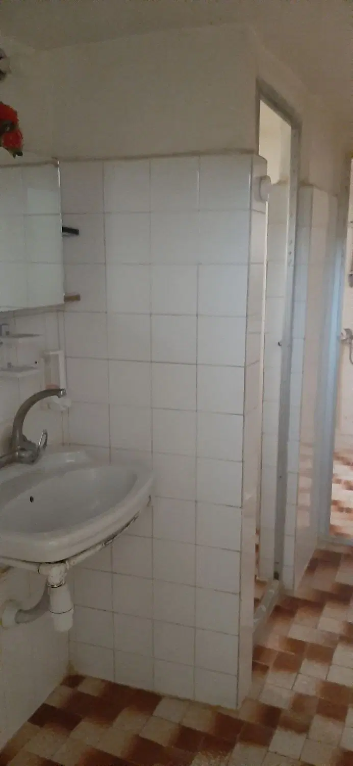 اجاره یک واحد مسکونی فیض آباد
