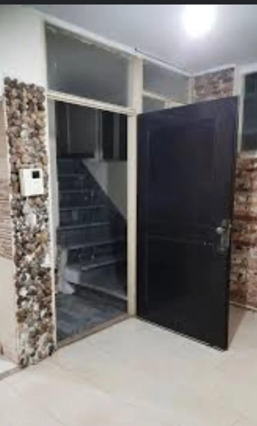 اپارتمان 54متری زیرهمکف باغ خزانه
