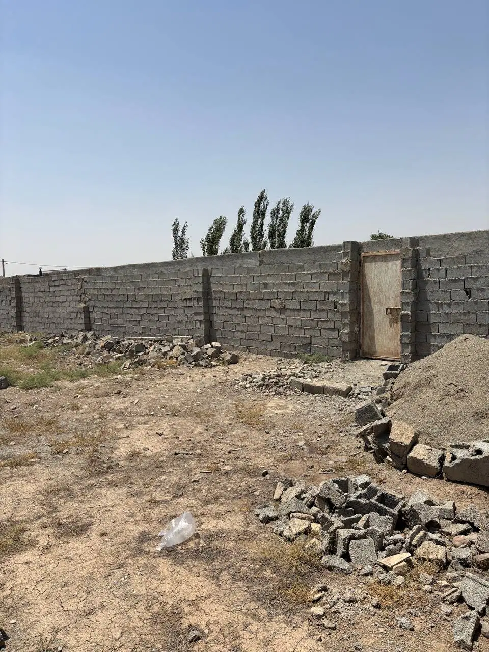 زمین ۲۳۵ متر
