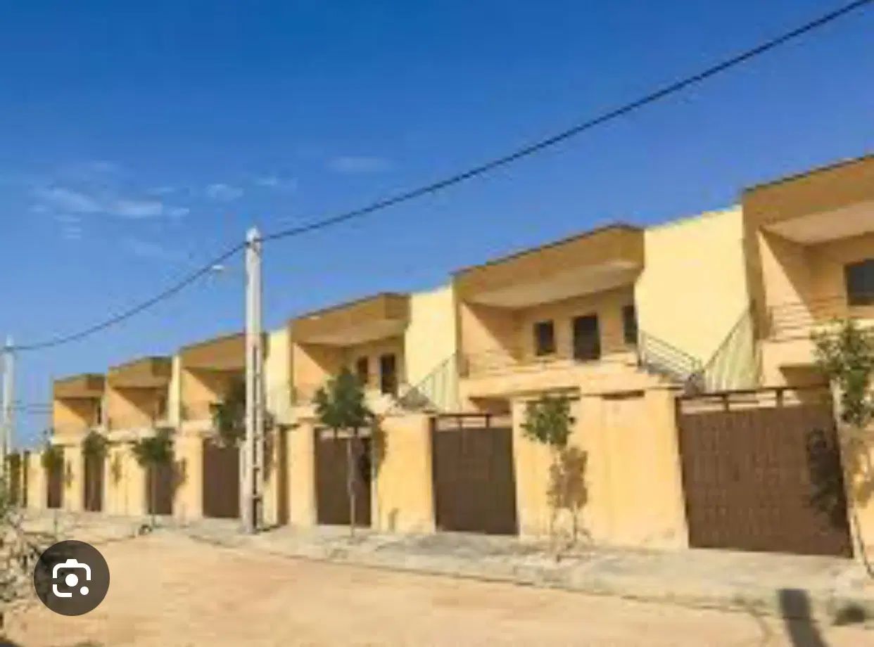 ویلایی ۲۰۰ متری