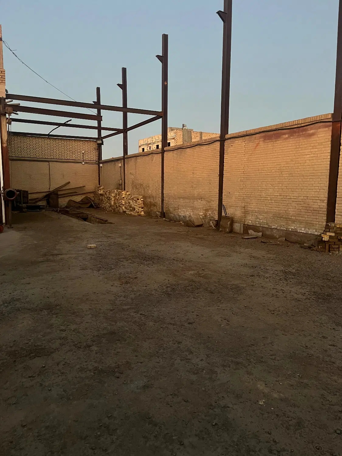 اجاره گاراژ پایانه باربری یزد