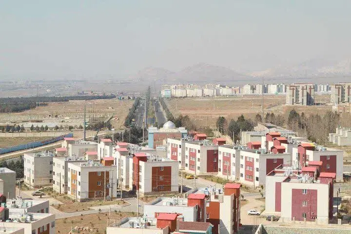 زمین داروپخش روبروی دادگستری فردیس