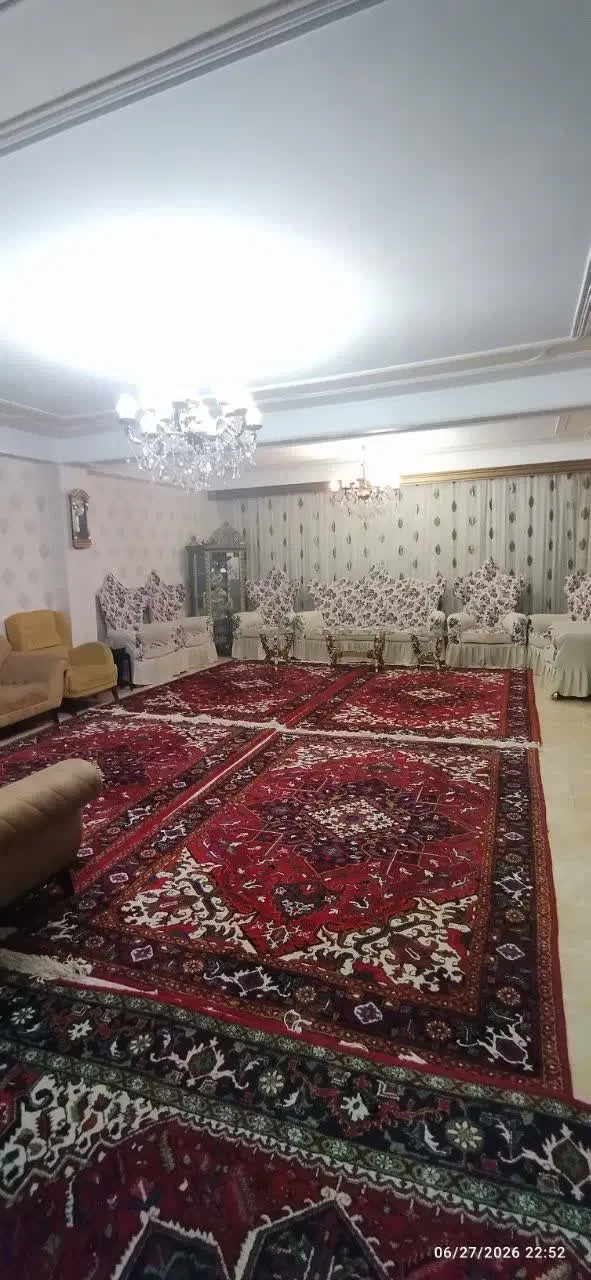 رهن و اجاره آپارتمان۱۳۵ متری _ بلوار لاله ، باکری