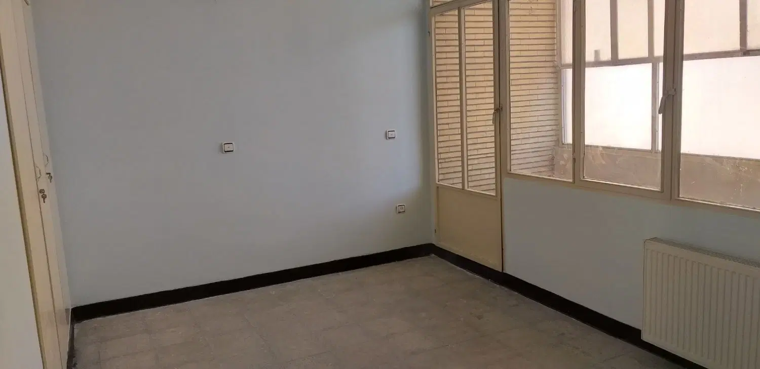 واحد مسکونی ۱۰۱ متری سند تک برگ