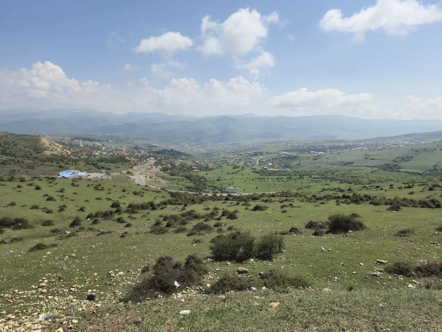 خانه ویلایی روبروی استخر
