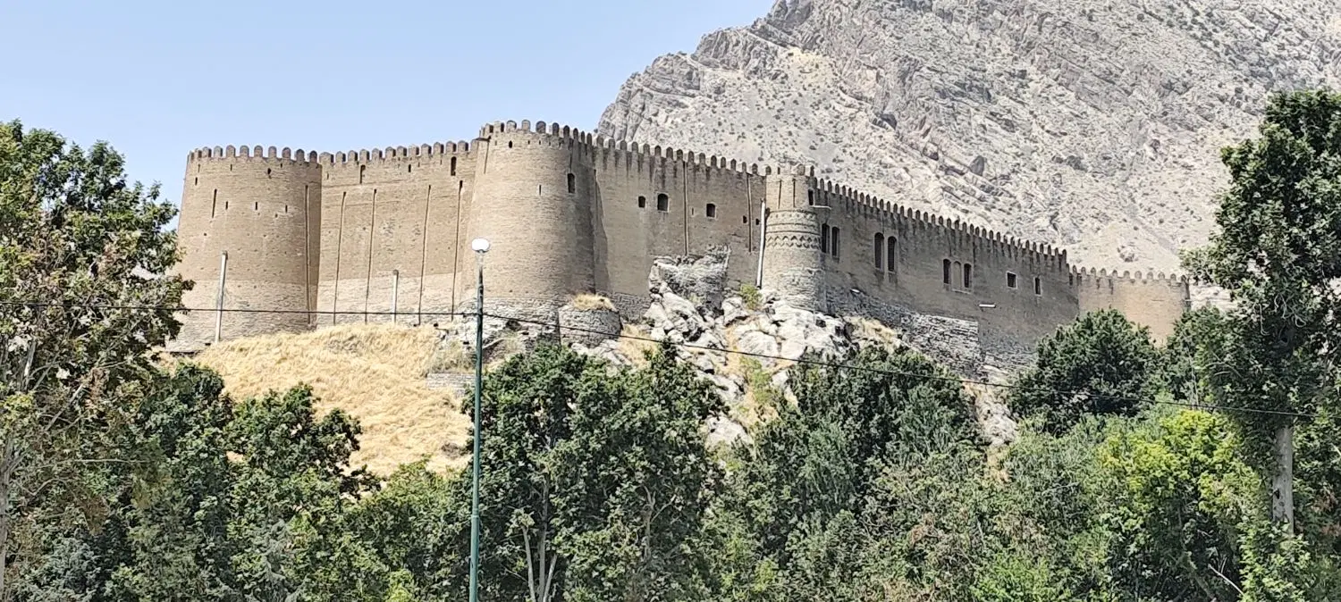 زمین 250 متری کریم‌خان ضلع جنوبی پارک مهرورزان