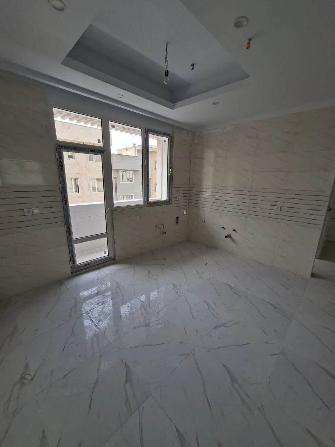 نوساز ۱۰۷ متری کلیدنخورده