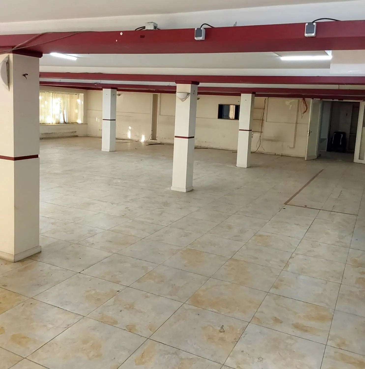 اجاره مغازه در خیابان شریعتی