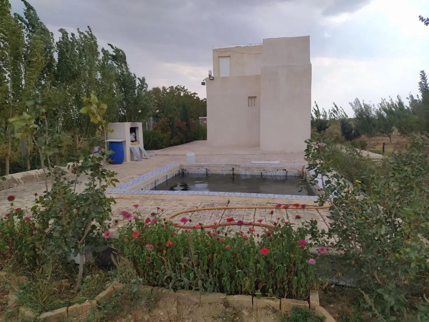 باغ ویلا به ابعاد ۵۰۰۰ متر مربع