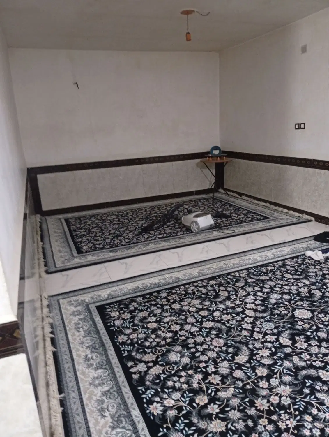ساختمان دوطبقه ویلای ۲۰۰ متری
