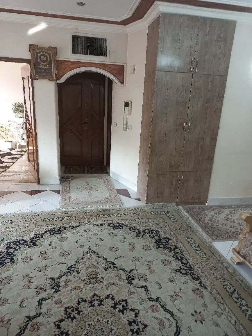 اجاره یک واحد ۱۳۰ متری در عادل پور( گلخانه بهروز)