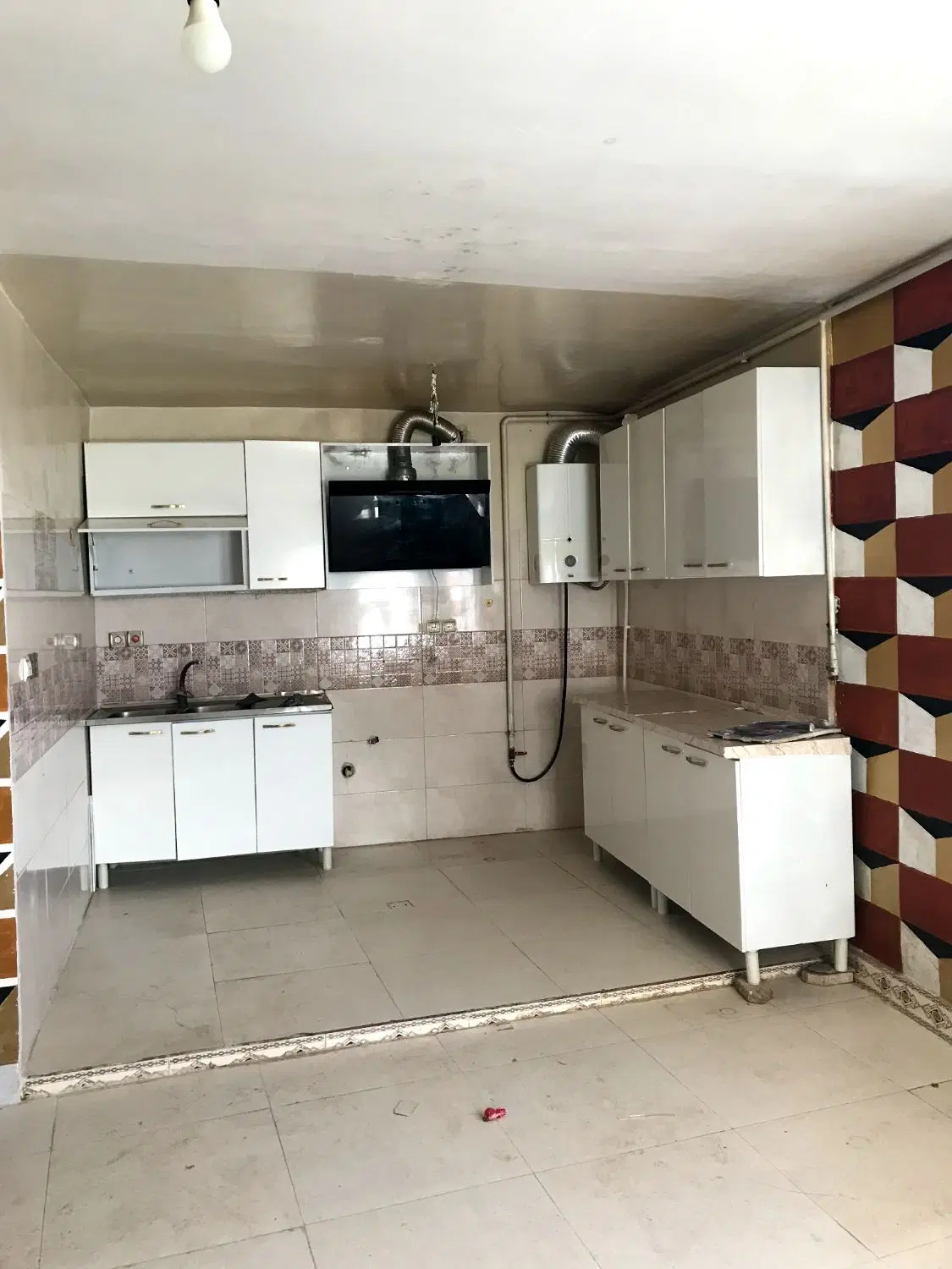 یک طبقه مستقل ۲۰متری فوتبال