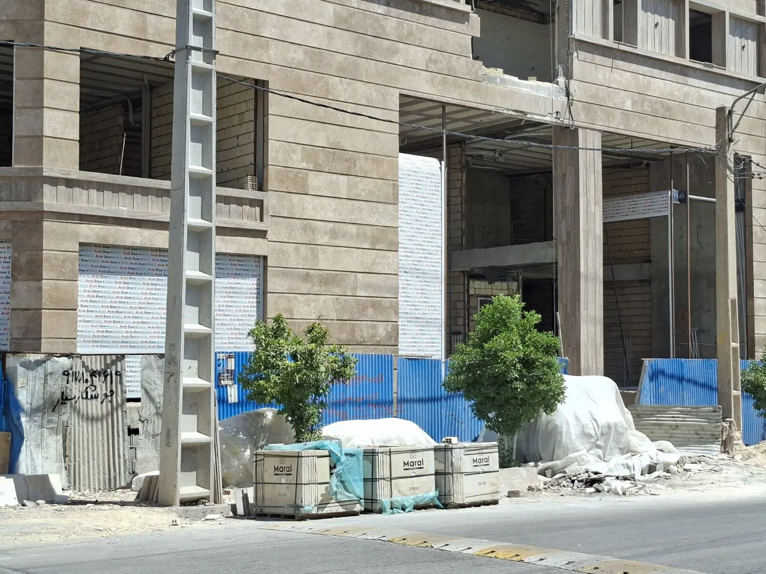 فروش مغازه در بهترین موقعیت بنکداران