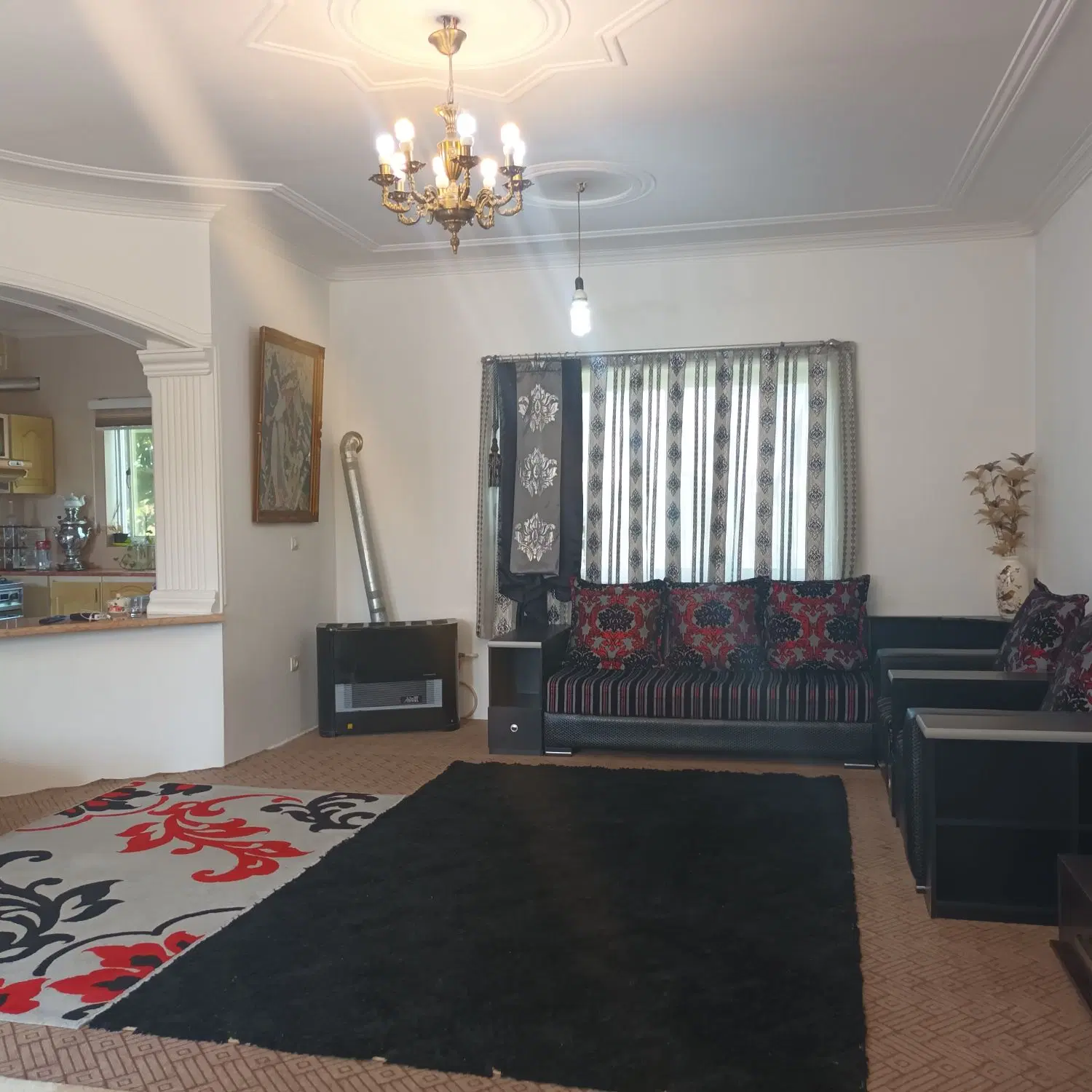 ۱۴۰ متر دربست شیک سمت جنوبی جاده حیاط دار