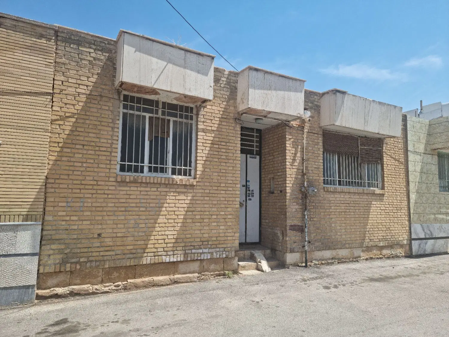 منزل ۲۰۰ متری خیابان ابوالفضل عرض ۱۰