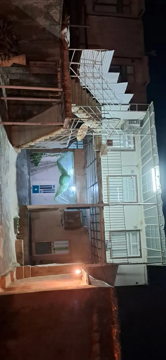 واحد مسکونی روستایی  و زمین کشاورزی