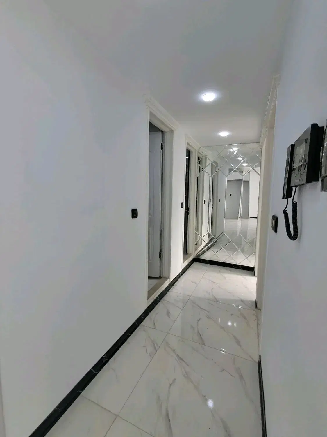 واحد فروشی_ پرند _ پارکینگ مسقف