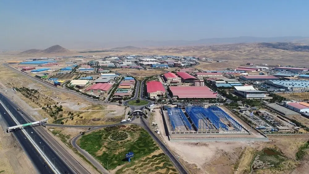 کارخانه در شهرک صنعتی جی