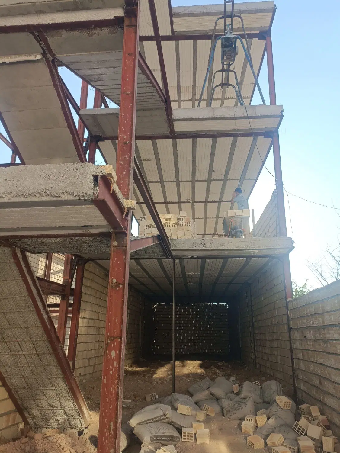 فروش واحد در چشمه خانی