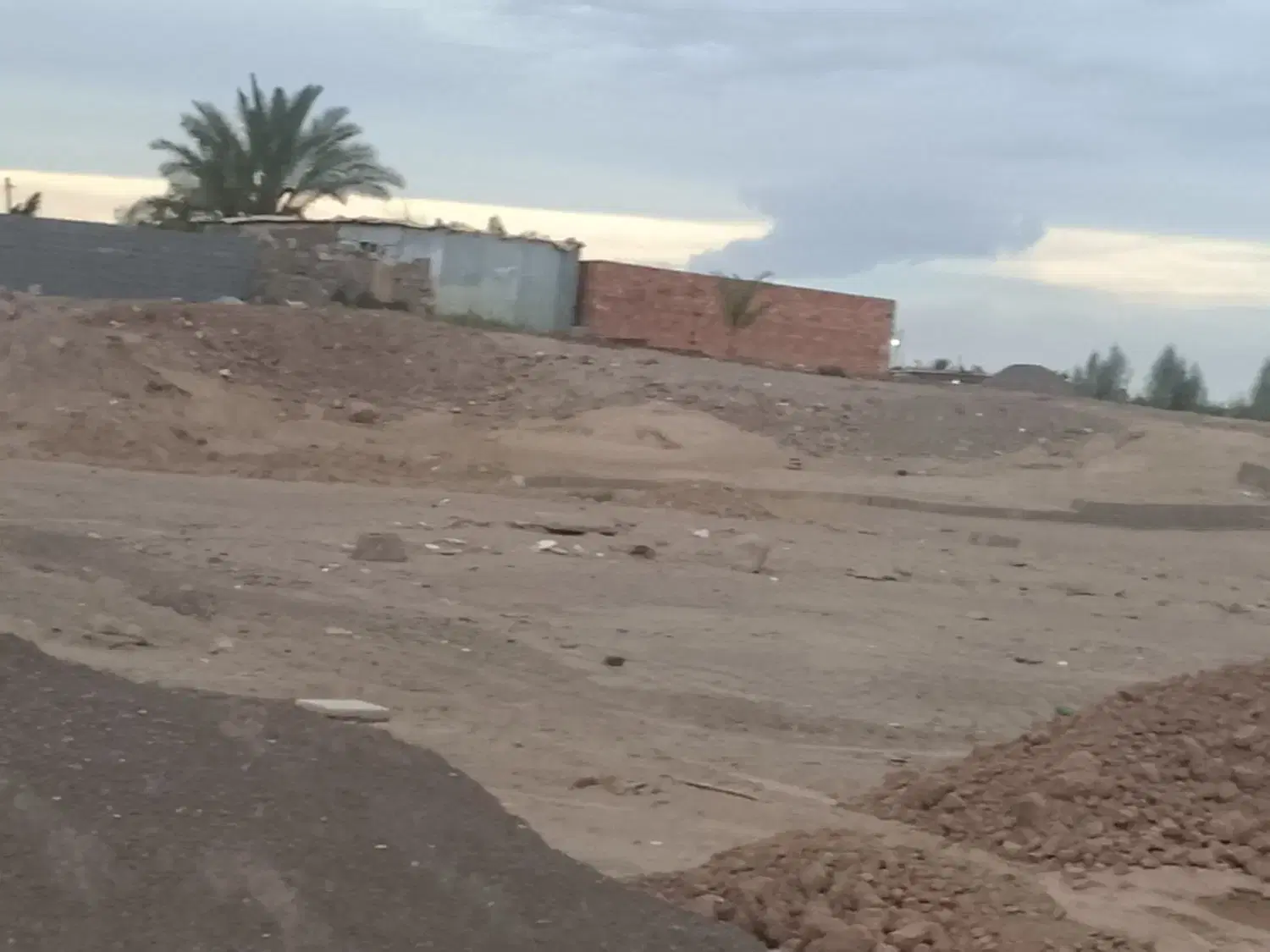 زمین۲۵۰مترمربع.