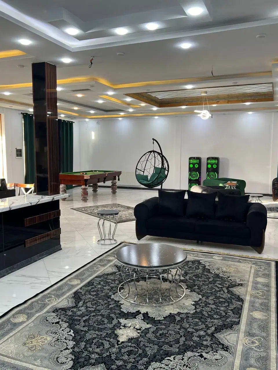 باغ و ویلا استخر آبگرم سه خواب گویم لووکس