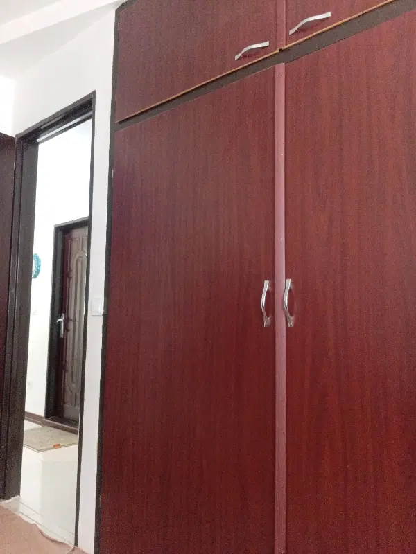 ملک ویلایی با متراژ 350دونبش حاشیه اصلی خ کشاورز