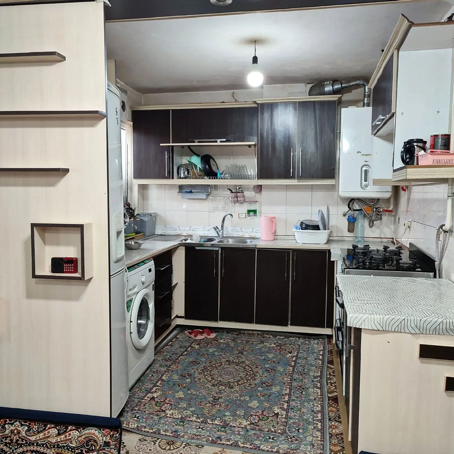 مسکن مهرگلزارشهداطبقه دوم فول امکانات پارکینگ دار